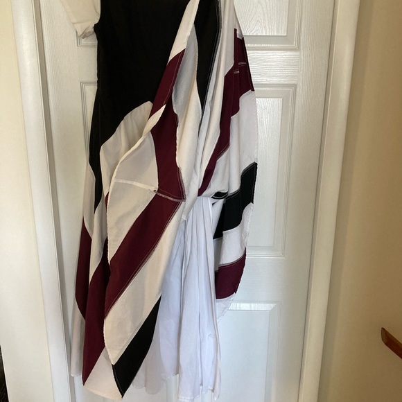 Chevron pyramid design long dress 💜 - Picture 4 of 12